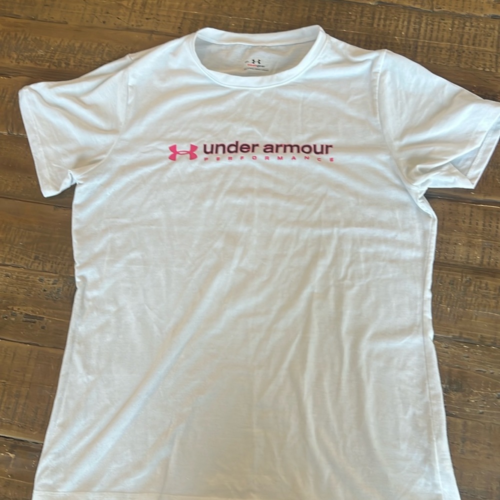 Under Armour performance t-shirt. Size medium, like new.